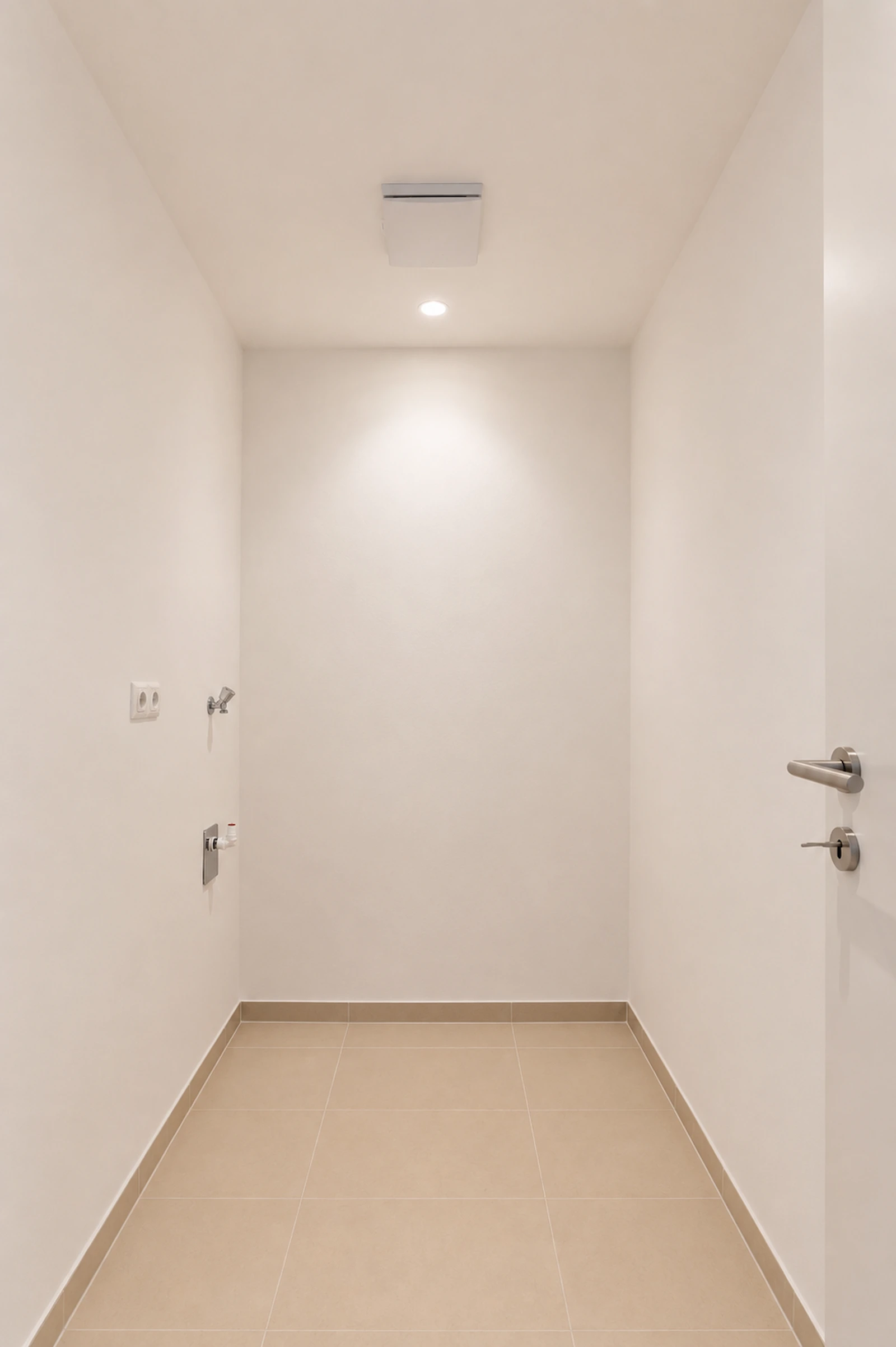 Neu ausgebauter Abstellraum innerhalb der sanierten Wohnung